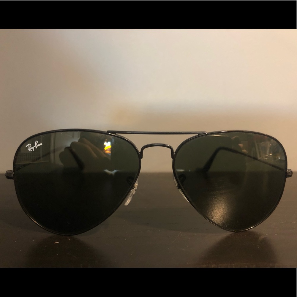 Black Metal Aviator Ray Ban’s